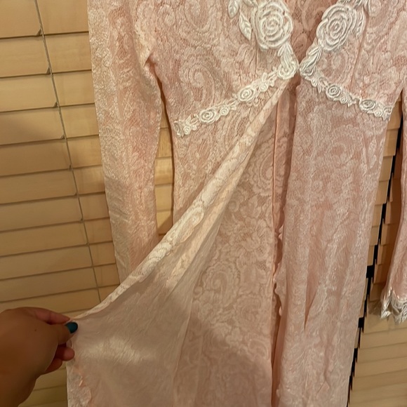 Claire Pettibone Peach Pink Robe - Picture 8 of 10